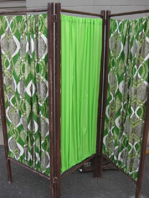 SCREEN, 3 Panel Timber w 1960s Green Fabric